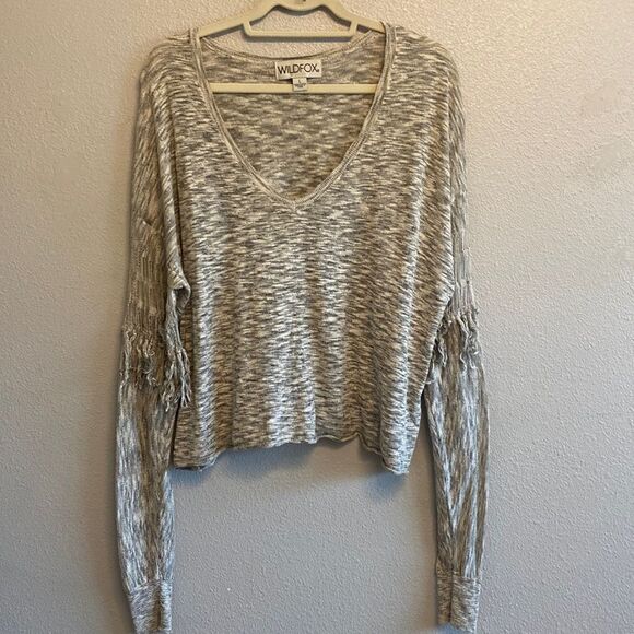 WILDFOX- heathered grey oversized cropped fringe sweater- size large - Picture 6 of 13